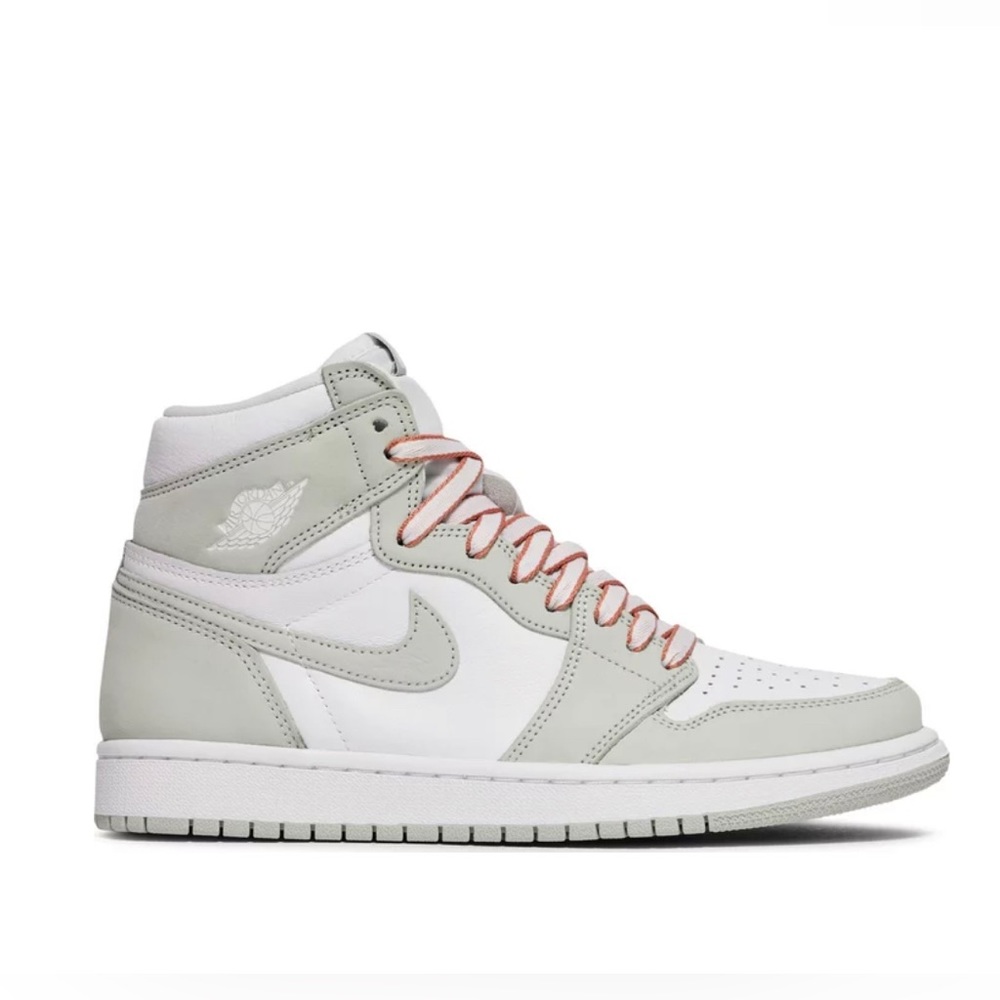 Nike The Wmns Jordan 1 Retro High OG 'Seafoam'